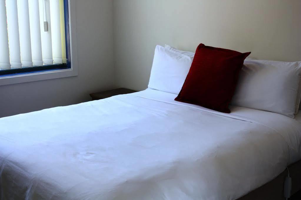 Phillip Island Off-Track Accommodation Cowes Exterior photo