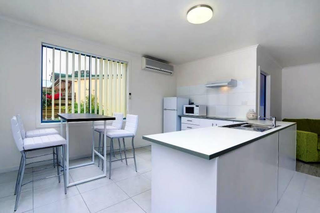 Phillip Island Off-Track Accommodation Cowes Exterior photo
